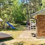 8 Person In Aakirkeby Nyaraló Vester Sømarken