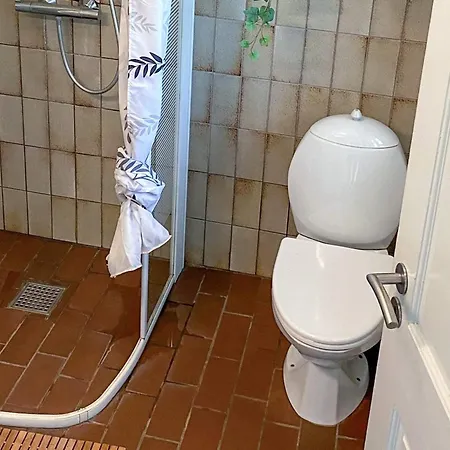 8 Person In Aakirkeby Vester Somarken