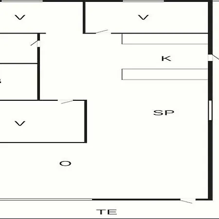 8 Person In Aakirkeby